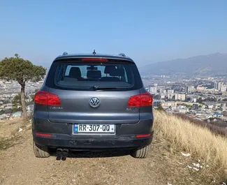 Wynajmij Volkswagen Tiguan 2011 w Gruzji. Paliwo: Benzyna. Moc: 170 KM ➤ Koszt od 143 GEL za dobę.