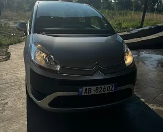 Wynajem samochodu Citroen C4 Grand Picasso nr 10495 (Automatyczna) w Durres, z silnikiem 2,0l. Diesel ➤ Bezpośrednio od Xhuljan w Albanii.