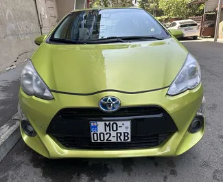 Wynajem samochodu Toyota Prius C nr 10725 (Automatyczna) w Tbilisi, z silnikiem 1,5l. Benzyna ➤ Bezpośrednio od Eduard w Gruzji.