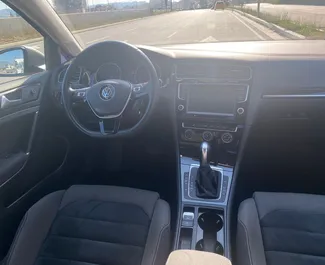 Volkswagen Golf 7 – samochód kategorii Ekonomiczny, Komfort na wynajem w Albanii ✓ Depozyt 200 EUR ✓ Ubezpieczenie: CDW, SCDW, Zagranica, Młody.