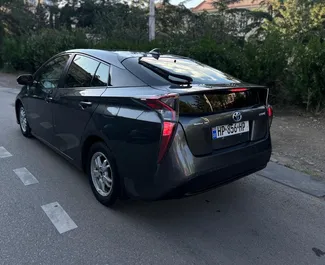 Wynajem samochodu Toyota Prius nr 10555 (Automatyczna) w Tbilisi, z silnikiem 1,8l. Benzyna ➤ Bezpośrednio od Julia w Gruzji.