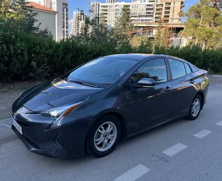 Wypożyczalnia Toyota Prius w Tbilisi, Gruzja ✓ Nr 10555. ✓ Skrzynia Automatyczna ✓ Opinii: 0.