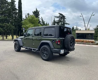 Silnik Benzyna 2,0 l – Wynajmij Jeep Wrangler w Tbilisi.