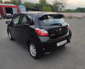 Mitsubishi Mirage – samochód kategorii Ekonomiczny na wynajem w Armenii ✓ Depozyt 300 USD ✓ Ubezpieczenie: OC, CDW, Pasażerowie, Od Kradzieży, Zagranica.