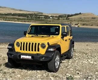 Wypożyczalnia Jeep Wrangler w Tbilisi, Gruzja ✓ Nr 10830. ✓ Skrzynia Automatyczna ✓ Opinii: 0.