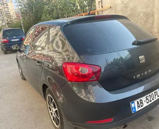 Wynajmij SEAT Ibiza 2012 w Albanii. Paliwo: Benzyna. Moc: 75 KM ➤ Koszt od 20 EUR za dobę.