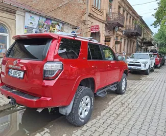 Wynajmij Toyota 4 Runner 2016 w Gruzji. Paliwo: Benzyna. Moc: 274 KM ➤ Koszt od 250 GEL za dobę.