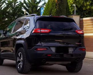 Jeep Cherokee 2019 do wynajęcia w Tbilisi. Limit przebiegu nieograniczony.