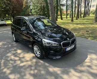 Wynajem samochodu BMW 220 Activ Tourer nr 10819 (Automatyczna) w Budvie, z silnikiem 1,5l. Diesel ➤ Bezpośrednio od Filip w Czarnogórze.