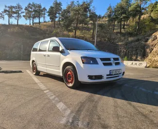 Wypożyczalnia Dodge Grand Caravan w Tbilisi, Gruzja ✓ Nr 8082. ✓ Skrzynia Automatyczna ✓ Opinii: 0.