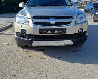 Wynajem samochodu Chevrolet Captiva nr 11084 (Automatyczna) na lotnisku w Tiranie, z silnikiem 2,2l. Diesel ➤ Bezpośrednio od Enrigen w Albanii.