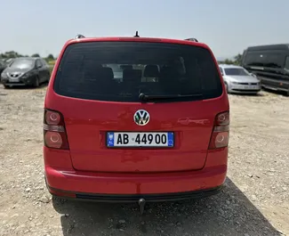 Volkswagen Touran – samochód kategorii Komfort, Minivan na wynajem w Albanii ✓ Bez Depozytu ✓ Ubezpieczenie: OC, FDW, Od Kradzieży, Zagranica.