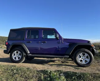 Jeep Wrangler 2023 – wynajem od właścicieli w Tbilisi (Gruzja).