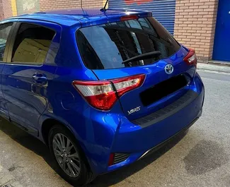 Toyota Yaris – samochód kategorii Ekonomiczny, Komfort na wynajem w Hiszpanii ✓ Depozyt 400 EUR ✓ Ubezpieczenie: OC, Od Kradzieży, Zagranica.