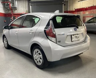 Toyota Prius C 2015 – wynajem od właścicieli w Batumi (Gruzja).