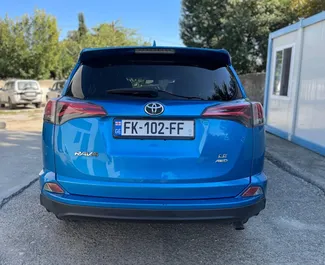 Toyota Rav4 2017 do wynajęcia w Tbilisi. Limit przebiegu nieograniczony.