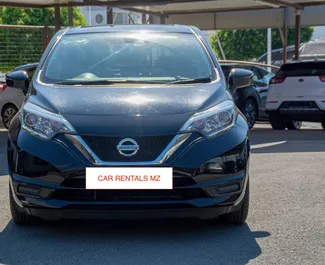 Nissan Note 2019 do wynajęcia w Larnace. Limit przebiegu nieograniczony.