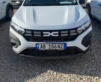 Wypożyczalnia Dacia Sandero Stepway na lotnisku w Tiranie, Albania ✓ Nr 10104. ✓ Skrzynia Manualna ✓ Opinii: 0.