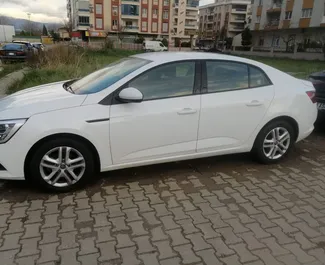 Wynajem samochodu Renault Megane Sedan nr 8580 (Automatyczna) na lotnisku w Izmirze, z silnikiem 1,3l. Benzyna ➤ Bezpośrednio od Ibrahim w Turcji.