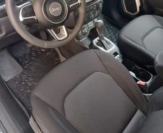 Jeep Renegade 2021 do wynajęcia w Tbilisi. Limit przebiegu nieograniczony.