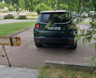 Wynajmij Jeep Renegade 2021 w Gruzji. Paliwo: Benzyna. Moc: 169 KM ➤ Koszt od 90 GEL za dobę.