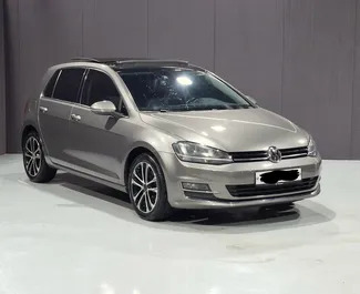 Wynajmij Volkswagen Golf 7 2016 w Albanii. Paliwo: Diesel. Moc: 160 KM ➤ Koszt od 35 EUR za dobę.