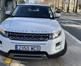 Wynajmij Land Rover Range Rover Evoque 2015 w Hiszpanii. Paliwo: Diesel. Moc: 150 KM ➤ Koszt od 65 EUR za dobę.