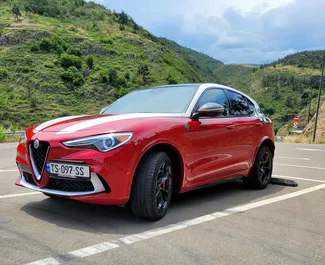 Wypożyczalnia Alfa Romeo Stelvio Quadrifoglio w Tbilisi, Gruzja ✓ Nr 11484. ✓ Skrzynia Automatyczna ✓ Opinii: 0.