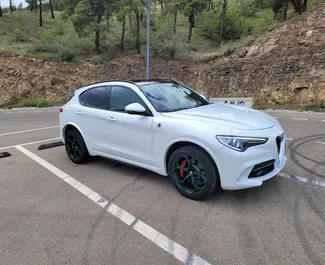 Wynajmij Alfa Romeo Stelvio Quadrifoglio 2018 w Gruzji. Paliwo: Benzyna. Moc: 510 KM ➤ Koszt od 620 GEL za dobę.