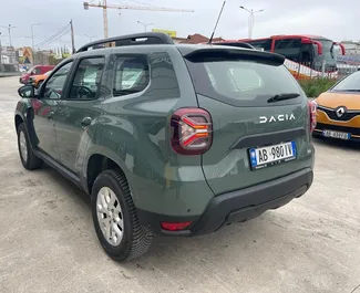 Wynajmij Dacia Duster 2022 w Albanii. Paliwo: Diesel. Moc:  KM ➤ Koszt od 35 EUR za dobę.