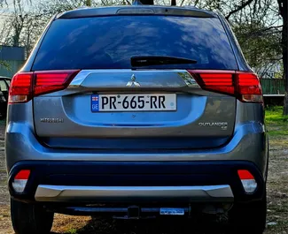 Mitsubishi Outlander Xl 2017 do wynajęcia w Kutaisi. Limit przebiegu nieograniczony.