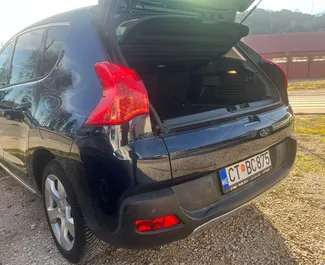 Wynajmij Peugeot 3008 2012 w Czarnogórze. Paliwo: Diesel. Moc: 105 KM ➤ Koszt od 35 EUR za dobę.