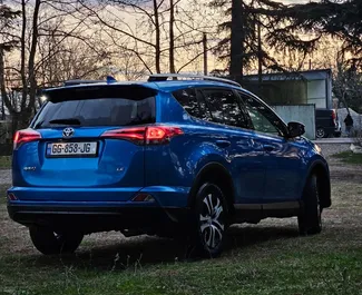 Toyota Rav4 2018 do wynajęcia w Kutaisi. Limit przebiegu nieograniczony.