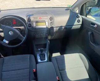 Wypożyczalnia Volkswagen Golf Plus w Tiranie, Albania ✓ Nr 11388. ✓ Skrzynia Automatyczna ✓ Opinii: 0.