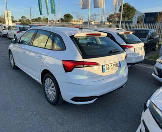 Skoda Scala – samochód kategorii Komfort na wynajem w Albanii ✓ Depozyt 200 EUR ✓ Ubezpieczenie: OC, CDW, Zagranica.