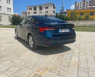 Wypożyczalnia Skoda Octavia na lotnisku w Tiranie, Albania ✓ Nr 11508. ✓ Skrzynia Automatyczna ✓ Opinii: 0.