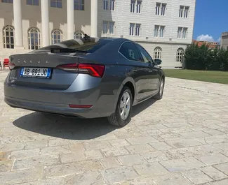 Wypożyczalnia Skoda Octavia na lotnisku w Tiranie, Albania ✓ Nr 11510. ✓ Skrzynia Automatyczna ✓ Opinii: 0.