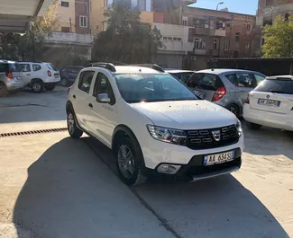 Wypożyczalnia Dacia Sandero Stepway na lotnisku w Tiranie, Albania ✓ Nr 11491. ✓ Skrzynia Manualna ✓ Opinii: 0.