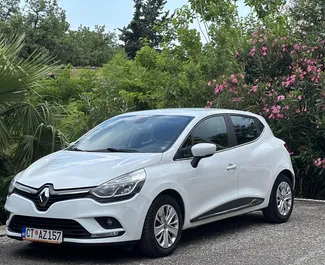 Wypożyczalnia Renault Clio 4 w Becici, Czarnogóra ✓ Nr 4277. ✓ Skrzynia Manualna ✓ Opinii: 5.