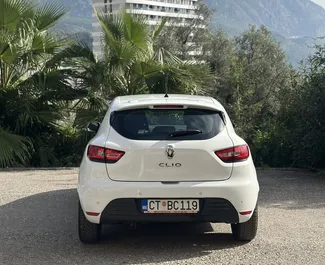 Wynajmij Renault Clio 4 2019 w Czarnogórze. Paliwo: Diesel. Moc: 90 KM ➤ Koszt od 25 EUR za dobę.