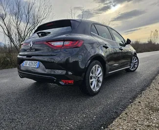 Silnik Benzyna 1,5 l – Wynajmij Renault Megane na lotnisku w Tiranie.