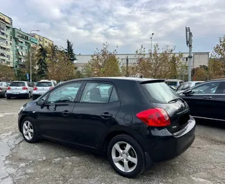 Wypożyczalnia Toyota Auris w Tiranie, Albania ✓ Nr 11395. ✓ Skrzynia Automatyczna ✓ Opinii: 0.