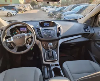 Ford Kuga 2013 do wynajęcia w Tiranie. Limit przebiegu nieograniczony.