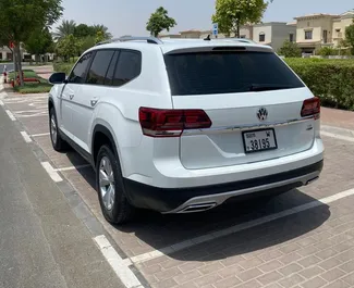 Volkswagen Atlas – samochód kategorii Komfort, Premium, Crossover na wynajem w ZEA ✓ Bez Depozytu ✓ Ubezpieczenie: OC, SCDW, Pasażerowie, Od Kradzieży, Bez Depozytu.