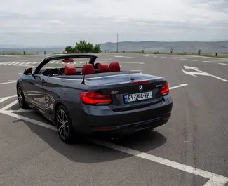 BMW 218i Cabrio – samochód kategorii Komfort, Premium, Cabrio na wynajem w Gruzji ✓ Depozyt 560 GEL ✓ Ubezpieczenie: OC, CDW, SCDW, FDW, Pasażerowie, Od Kradzieży.