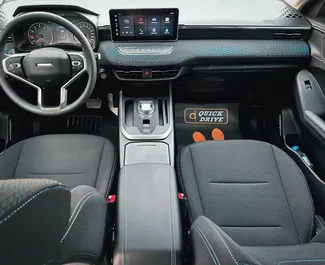 Wnętrze Haval Jolion do wynajęcia w ZEA. Doskonały samochód 5-osobowy. ✓ Skrzynia Automatyczna.