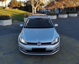 Wynajmij Volkswagen Golf Variant 2014 w Hiszpanii. Paliwo: Diesel. Moc: 150 KM ➤ Koszt od 45 EUR za dobę.