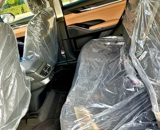 Haval H6 – samochód kategorii Komfort, Crossover na wynajem w ZEA ✓ Depozyt 1500 AED ✓ Ubezpieczenie: OC, CDW, SCDW, Pasażerowie, Od Kradzieży.