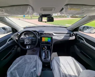 MG ZS – samochód kategorii Ekonomiczny, Komfort, Crossover na wynajem w ZEA ✓ Depozyt 1500 AED ✓ Ubezpieczenie: OC, CDW, SCDW, Pasażerowie, Od Kradzieży.