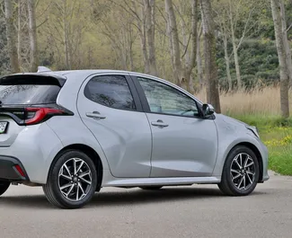 Silnik Benzyna 1,5 l – Wynajmij Toyota Yaris w Becici.